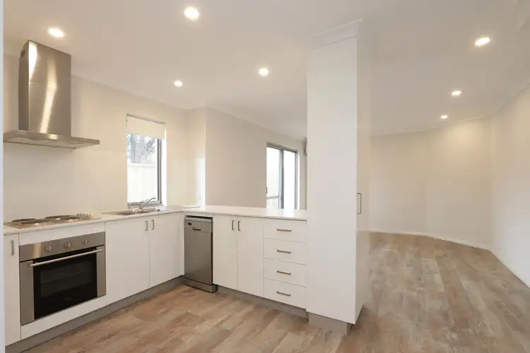 6/55 HOOLEY ROAD, Midland WA 6056