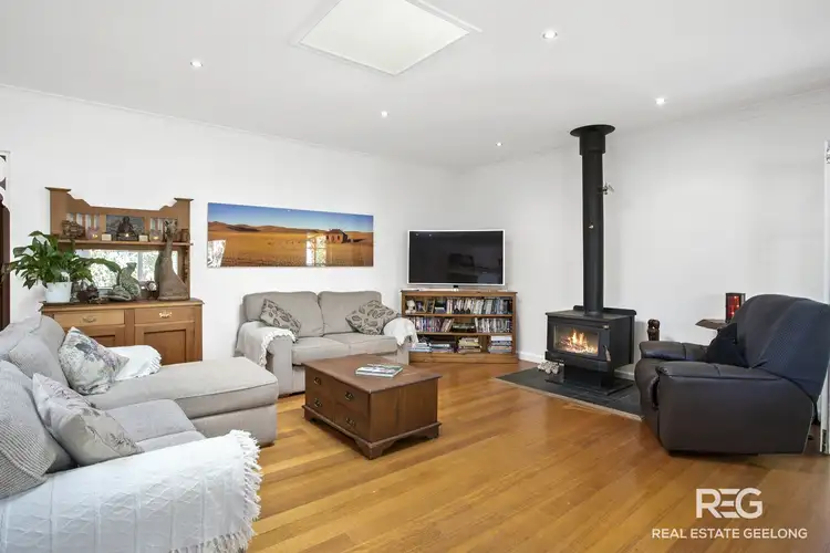 Second view of Homely house listing, 3 NICHOLSON COURT, Belmont VIC 3216