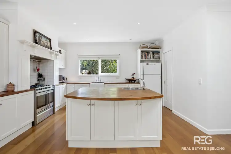 Fifth view of Homely house listing, 3 NICHOLSON COURT, Belmont VIC 3216
