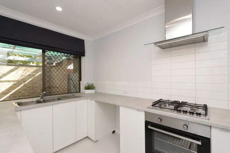 Fifth view of Homely house listing, 8 TOWERHILL ROAD, Alexander Heights WA 6064