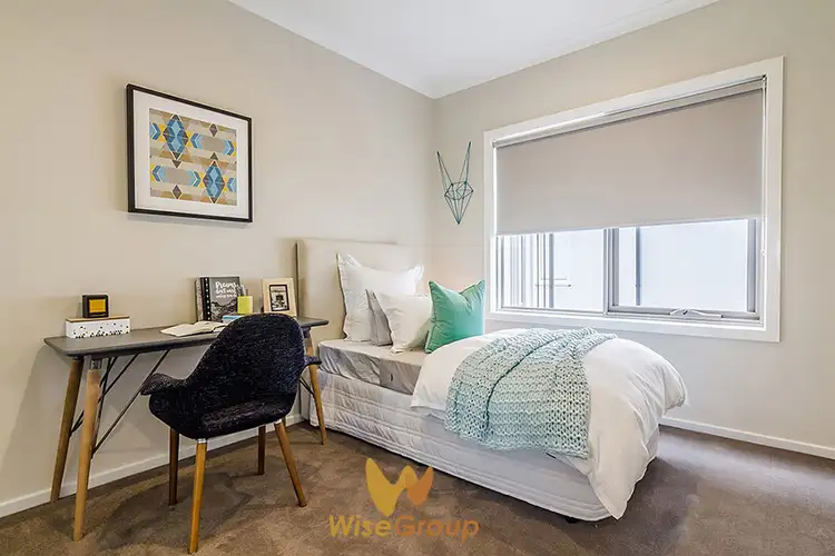 Fifth view of Homely house listing, 20 forton cres, Cranbourne West VIC 3977