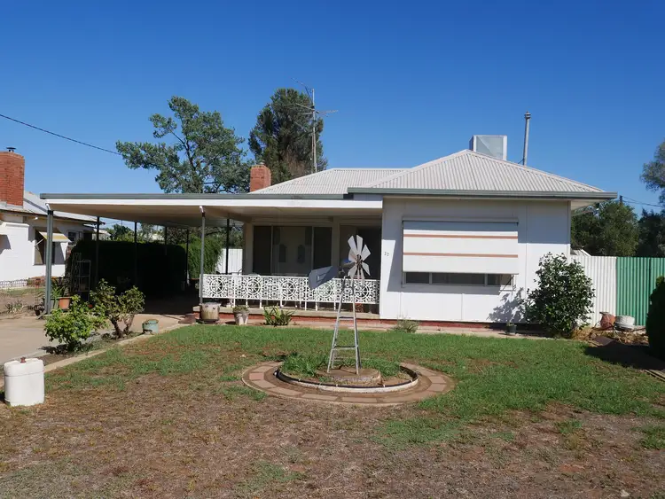 22 Banksia Avenue, Leeton NSW 2705