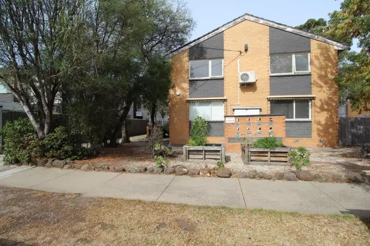 Main view of Homely apartment listing, 4/122 Rennie Street., Coburg VIC 3058