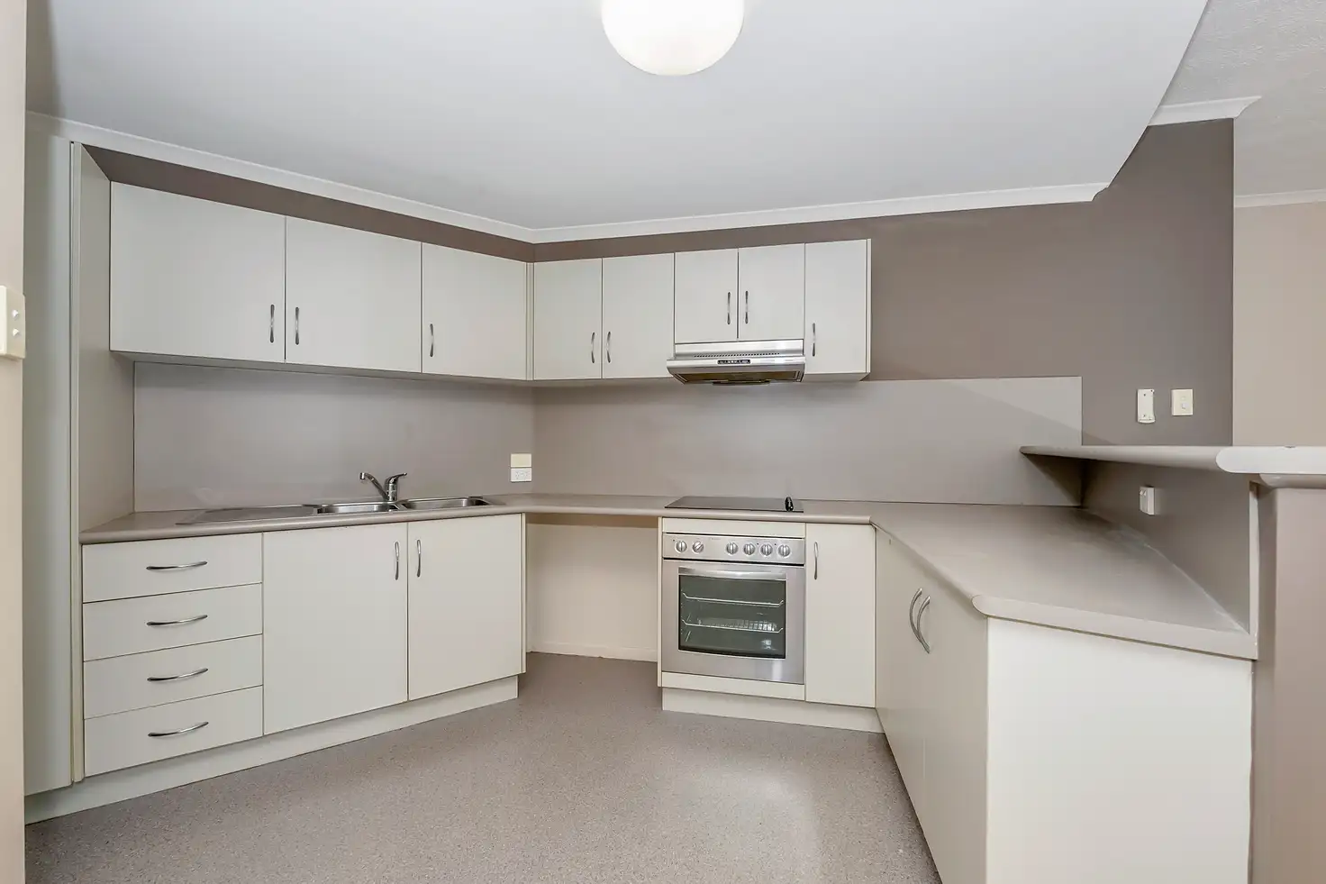 Main view of Homely unit listing, 2/263 RIVERSIDE BOULEVARD, Douglas QLD 4814