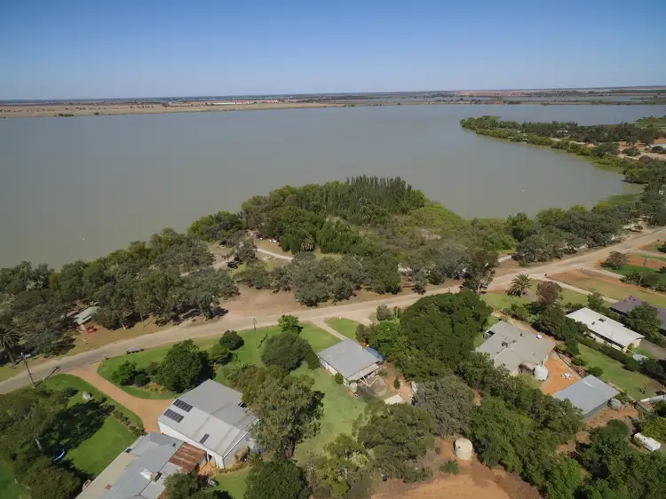 408 GORTON DRIVE, Mystic Park VIC 3579