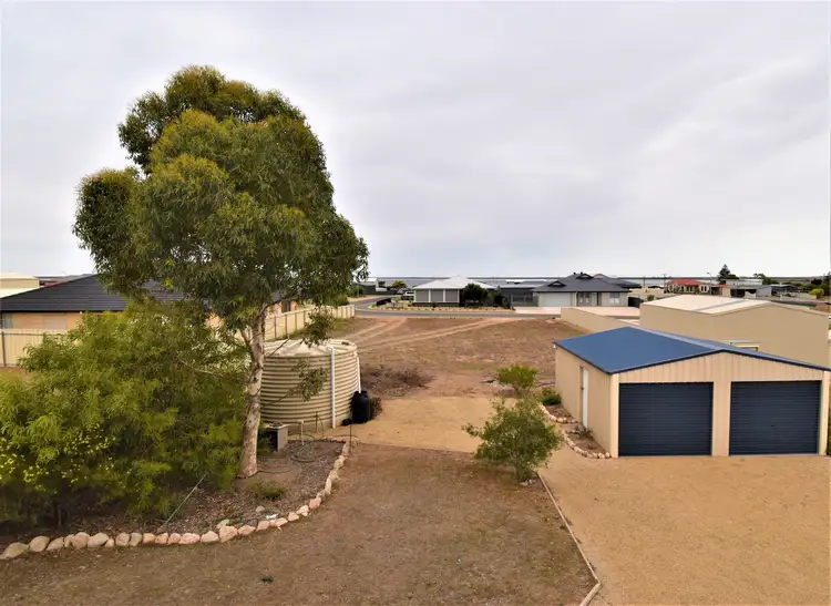 43 Captain Hutchinson Drive, Point Turton SA 5575