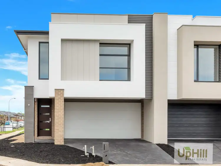 47A Glenrose Boulevard, Clyde North VIC 3978