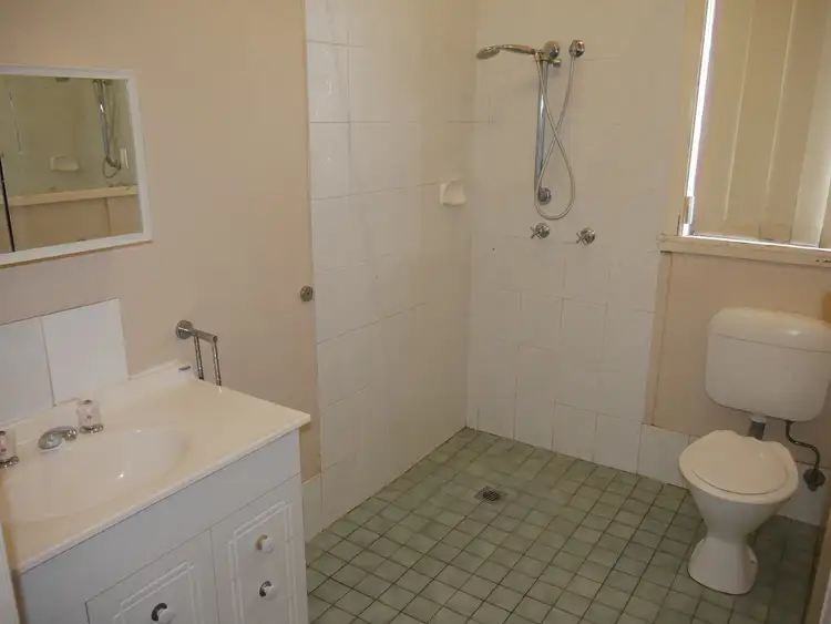 Seventh view of Homely house listing, 4 Banksia Avenue, Leeton NSW 2705