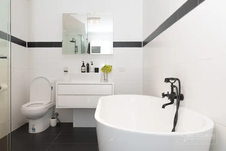 Fifth view of Homely house listing, 5 Donat Court, Craigieburn VIC 3064