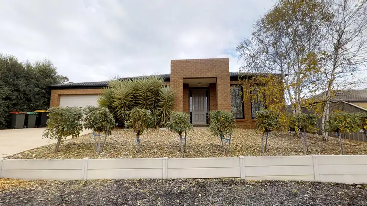 7 Freeman Drive, Kangaroo Flat VIC 3555