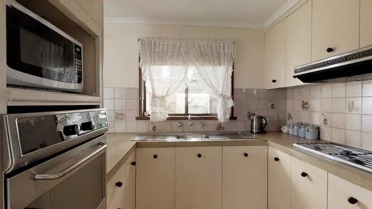 Sixth view of Homely house listing, 6 William Drive, Kangaroo Flat VIC 3555