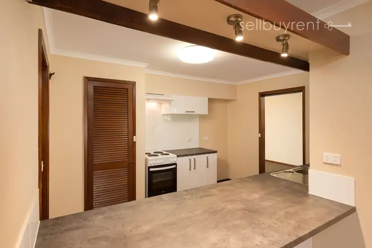 Fifth view of Homely house listing, 8 FERN AVENUE, Wodonga VIC 3690
