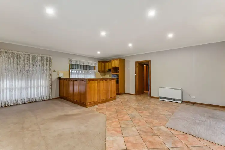 Fifth view of Homely house listing, 18 Kookaburra Court, Mount Gambier SA 5290