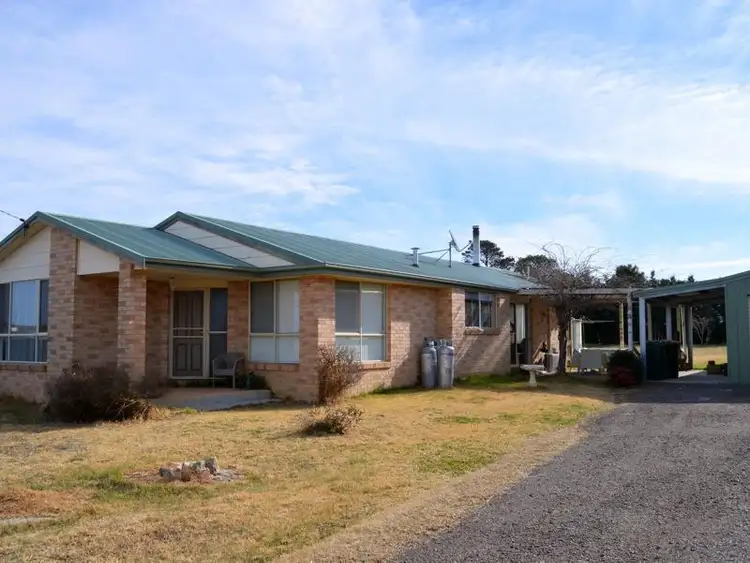 8 Stewart Street, Tarago NSW 2580