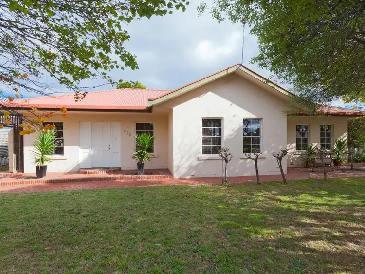 122 Mount Gambier Road, Millicent SA 5280