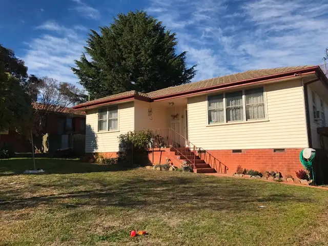 16 Leumeah Road, Orange NSW 2800