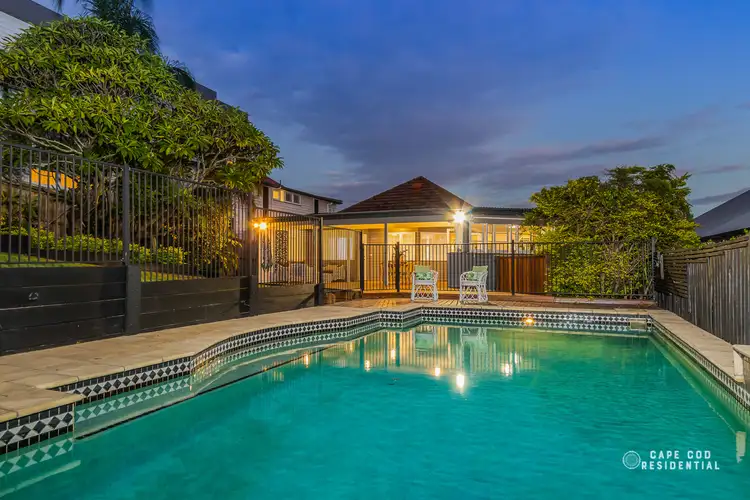 58 HIPWOOD AVENUE, Coorparoo QLD 4151