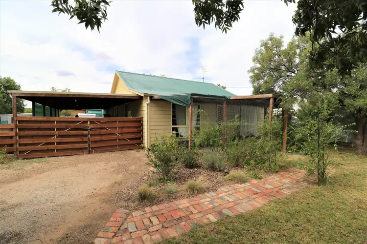 8 Park Road, Kerang VIC 3579