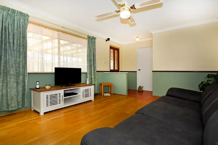 Fourth view of Homely house listing, 10 FREYLER COURT, Alexander Heights WA 6064