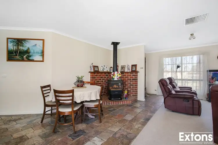 Sixth view of Homely house listing, 2 JANICE COURT, Yarrawonga VIC 3730