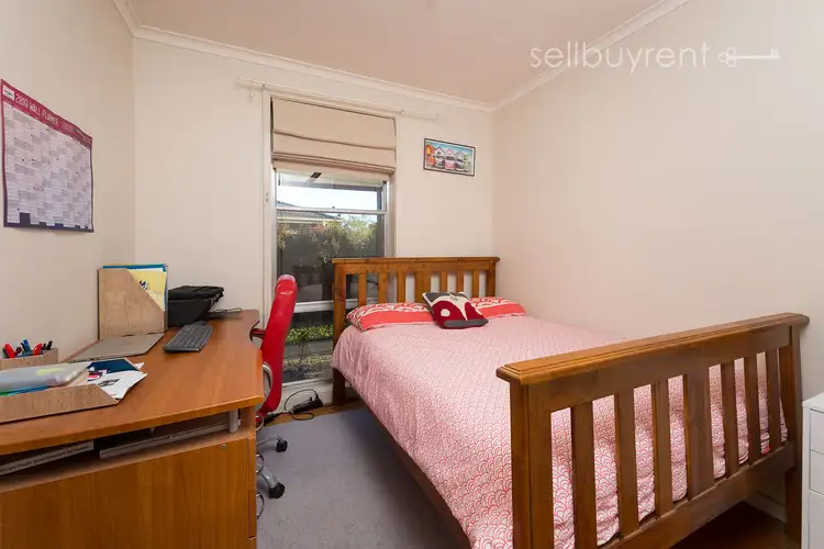 Seventh view of Homely house listing, 8 WARSAW CRESCENT, Wodonga VIC 3690