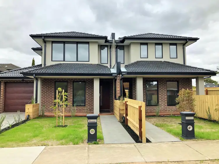 2/12 Curie Avenue, Oak Park VIC 3046