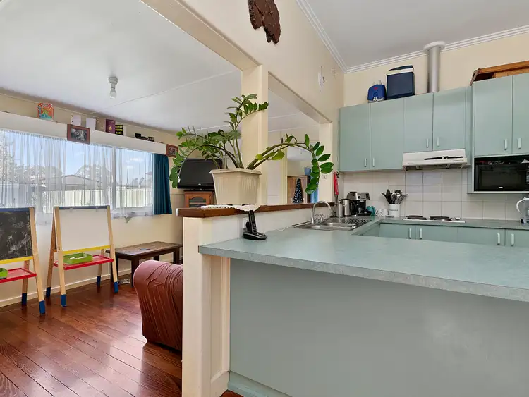 Fifth view of Homely house listing, 5 Mary Street, Benalla VIC 3672