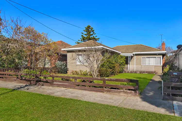 27 Westgate Street, Pascoe Vale South VIC 3044