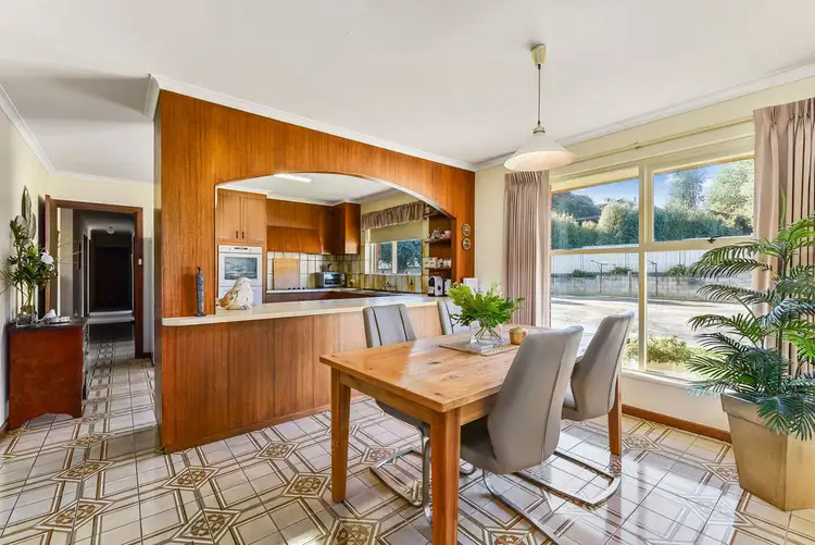 Sixth view of Homely house listing, 6 Old Kent Court, Mount Gambier SA 5290