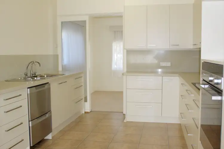 Fifth view of Homely house listing, 64 Queen Street, Nhill VIC 3418