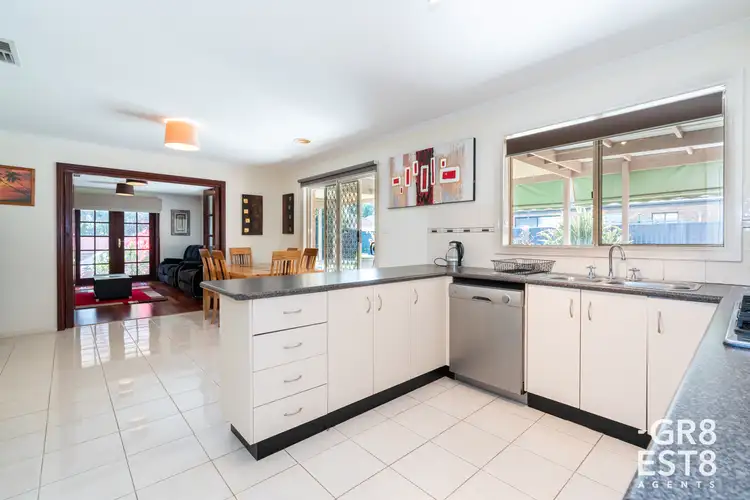 Fifth view of Homely house listing, 6 Mallee Circuit, Pakenham VIC 3810