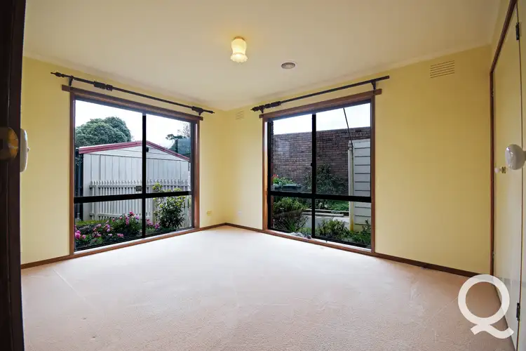 Fifth view of Homely house listing, 8 CASTLEFIELD COURT, Warragul VIC 3820