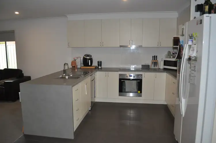 Fourth view of Homely flat listing, 25 Chenery Street, Mansfield VIC 3722