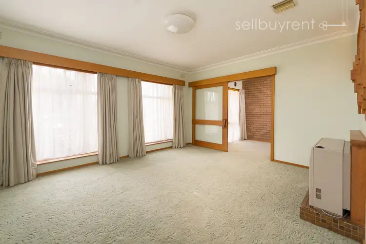 Fifth view of Homely house listing, 9 CUMMINGS STREET, Wodonga VIC 3690
