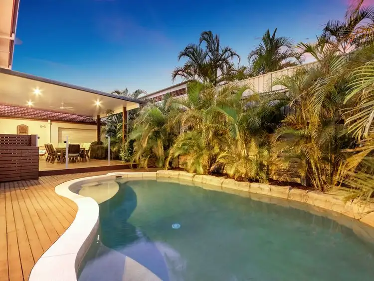 124 Crestwood Drive, Molendinar QLD 4214