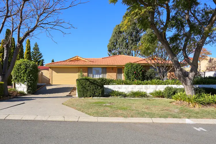 43 HORTON CRESCENT, Marangaroo WA 6064