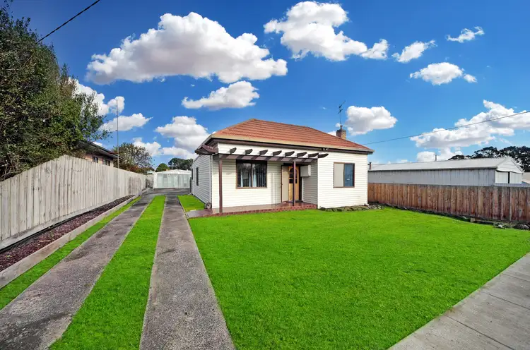 11 Albert Street, Portland VIC 3305