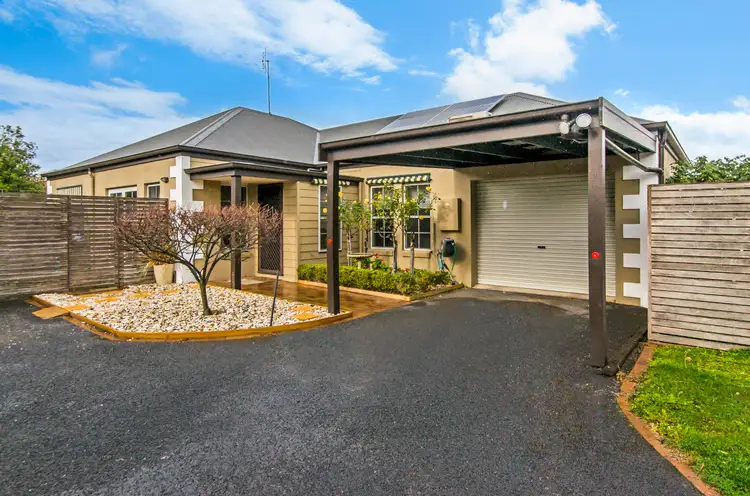 8 Lockerbie Lane, Portland VIC 3305