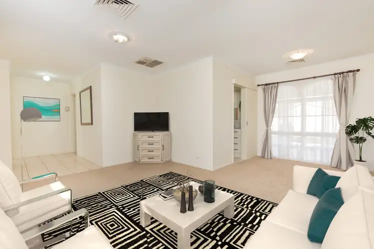 Second view of Homely house listing, 4 BUNDARRA COURT, Mildura VIC 3500