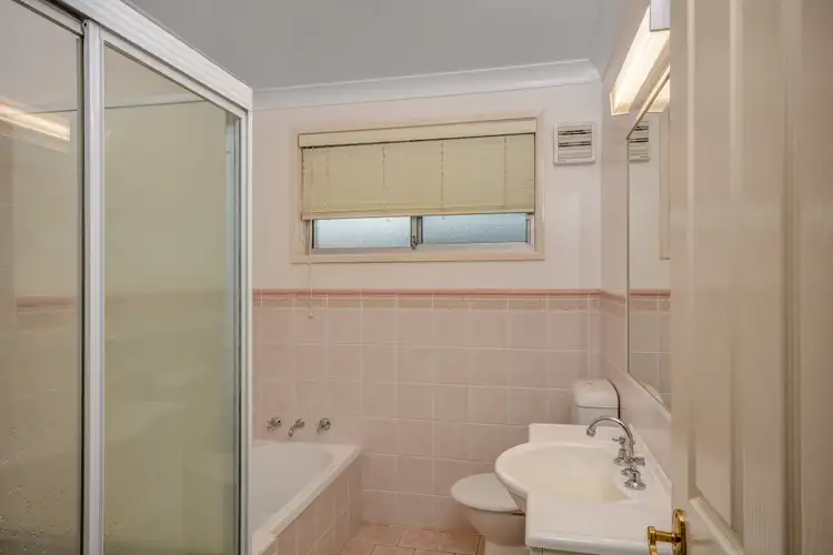 Sixth view of Homely house listing, 2 Bindon Close, Bomaderry NSW 2541