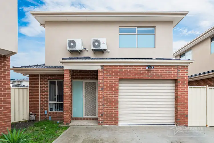 2/27 Apollo Crescent, Dallas VIC 3047