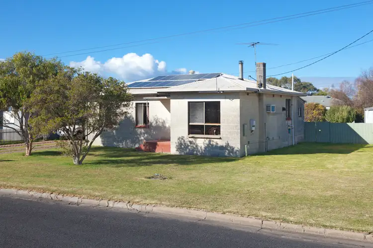27 Wyrie Road, Millicent SA 5280