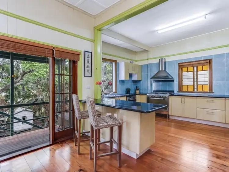 3 Heidelberg Street, East Brisbane QLD 4169