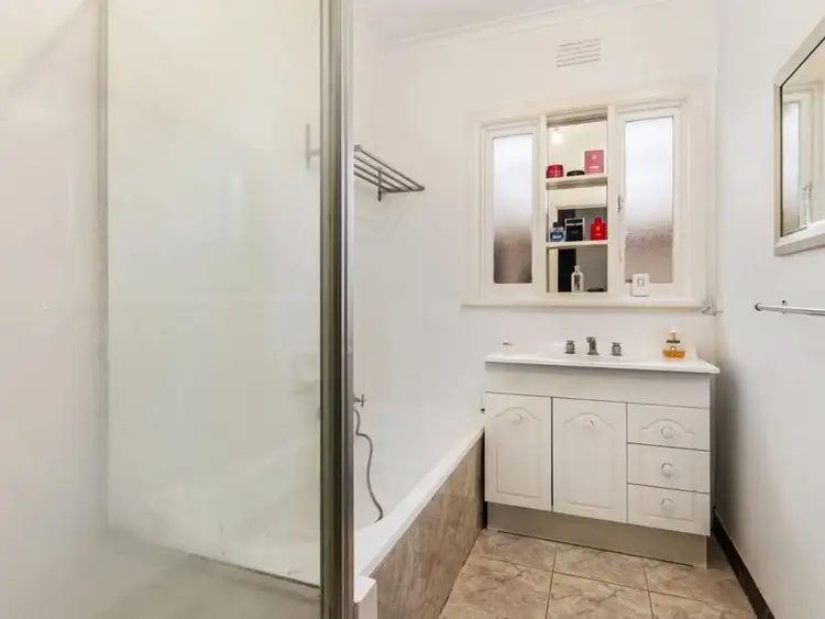Fifth view of Homely semi-detached listing, 34 Glendenning Street, St Albans VIC 3021