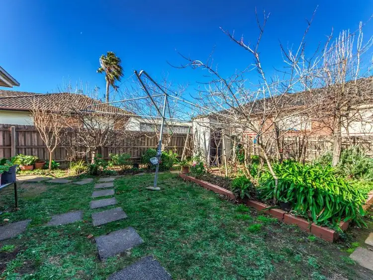 Seventh view of Homely house listing, 2 Chestnut Drive, St Albans VIC 3021