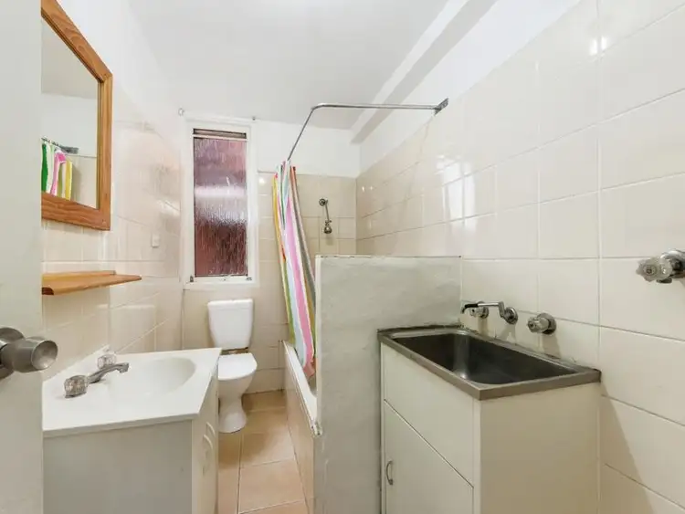 Fourth view of Homely unit listing, 4/17 St Albans Road, St Albans VIC 3021