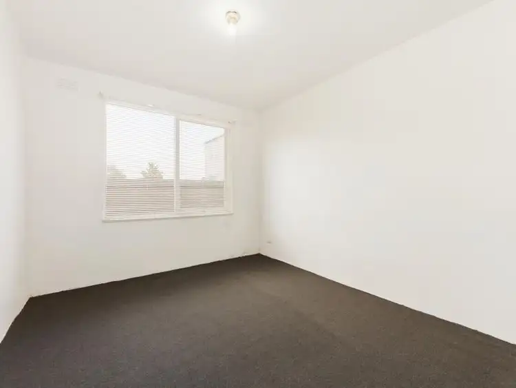 Fifth view of Homely unit listing, 4/17 St Albans Road, St Albans VIC 3021