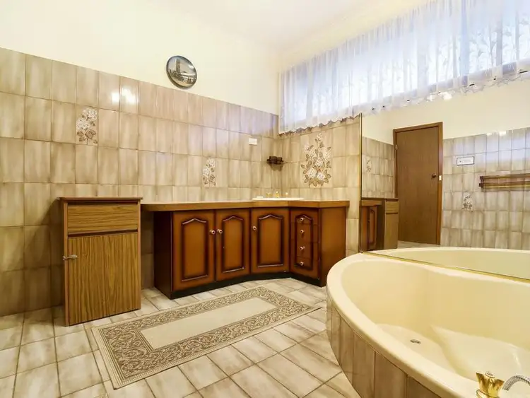 Seventh view of Homely house listing, 4 Cleveland Street, St Albans VIC 3021