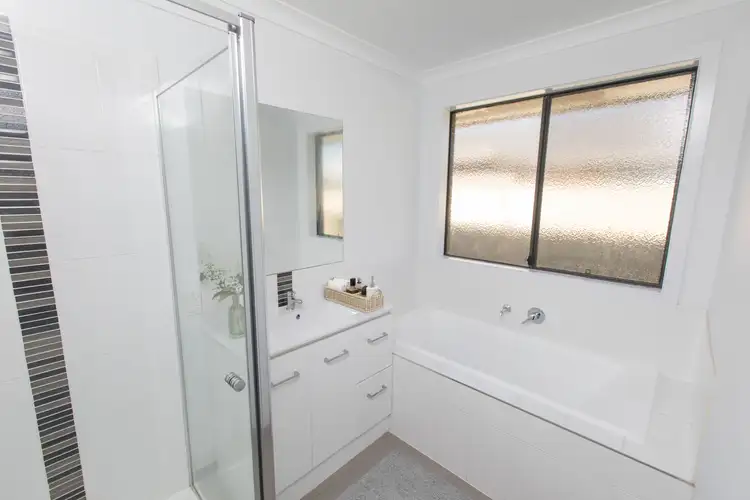 Fifth view of Homely house listing, 4 ISAIAH WAY, Mildura VIC 3500