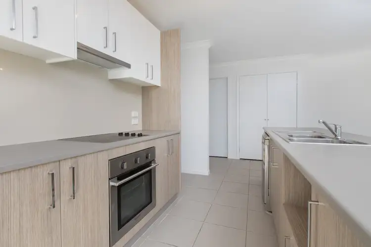Sixth view of Homely house listing, 4 ISAIAH WAY, Mildura VIC 3500